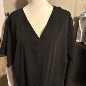 Koi Women's Black V-Neck Top scrubs